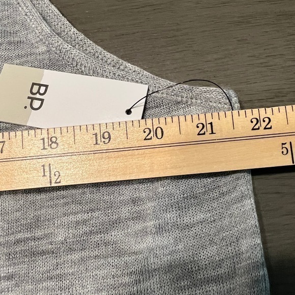 BP‎ Womens Sleeveless Sweater Top V Neck Knit Gray Size Small - Picture 8 of 11